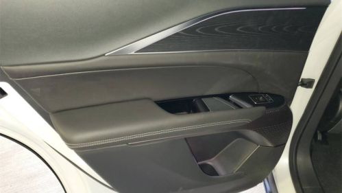2025 Cadillac Lyriq - Images - 9