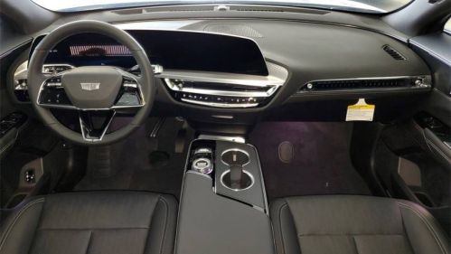 2025 Cadillac Lyriq - Images - 13
