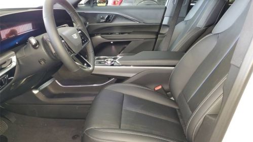 2025 Cadillac Lyriq - Images - 16