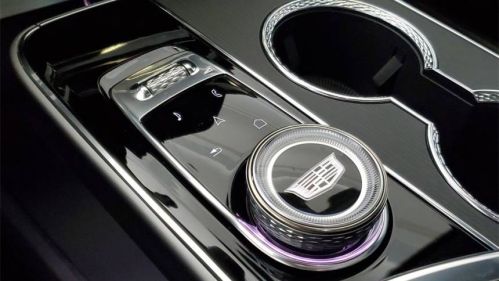 2025 Cadillac Lyriq - Images - 23