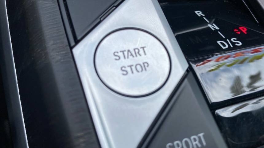 2024 BMW 3 Series - Images - 17