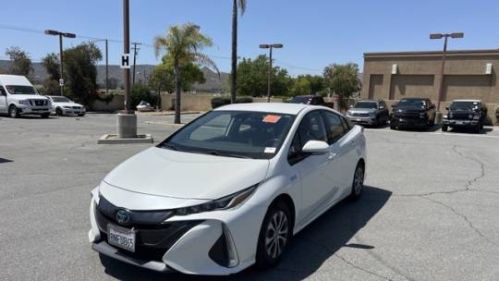 2020 Toyota Prius Prime - Images - 4