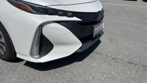 2020 Toyota Prius Prime - Images - 10