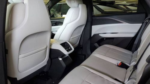2025 Cadillac Lyriq - Images - 10