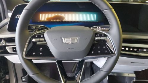 2025 Cadillac Lyriq - Images - 17