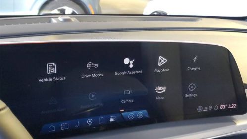 2025 Cadillac Lyriq - Images - 20