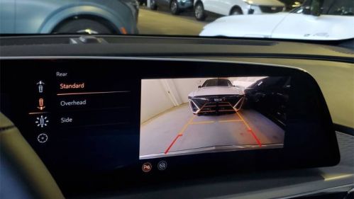 2025 Cadillac Lyriq - Images - 21
