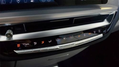 2025 Cadillac Lyriq - Images - 22