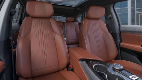 2025 Cadillac OPTIQ - Images - 16
