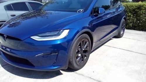 2022 Tesla Model X - Images - 7