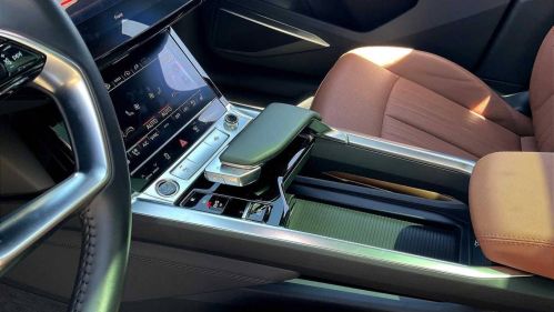 2021 Audi e-tron - Images - 16