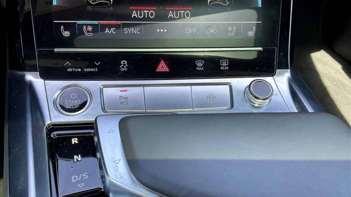 2021 Audi e-tron - Images - 30
