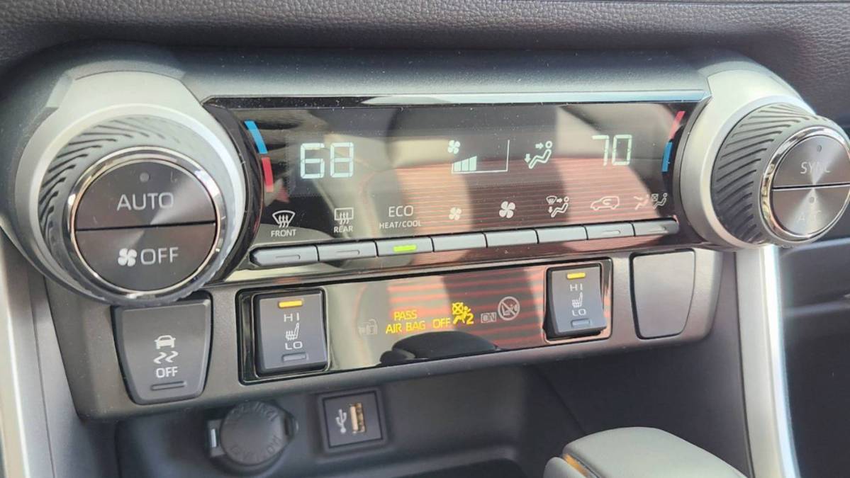 2025 Toyota RAV4 Plug-In Hybrid - Images - 12