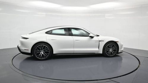 2025 Porsche Taycan - Images - 26