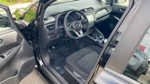 2019 Nissan LEAF - Images - 14