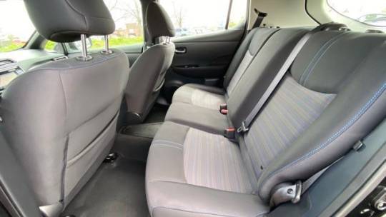 2019 Nissan LEAF - Images - 24