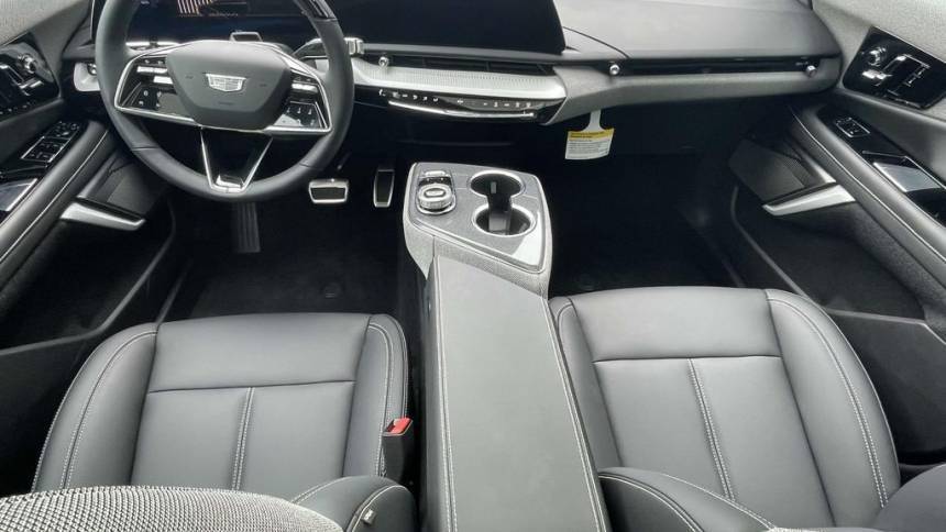 2025 Cadillac OPTIQ - Images - 14