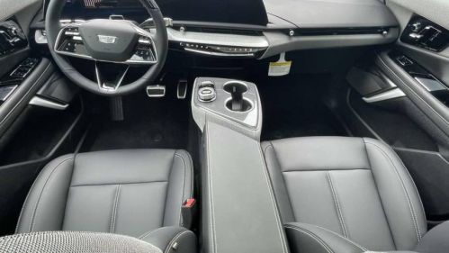 2025 Cadillac OPTIQ - Images - 14