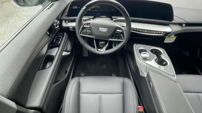 2025 Cadillac OPTIQ - Images - 15