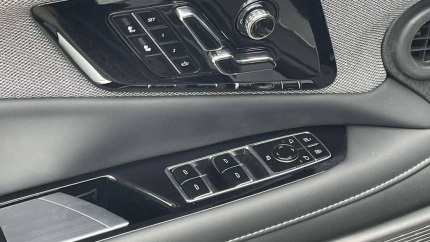 2025 Cadillac OPTIQ - Images - 18