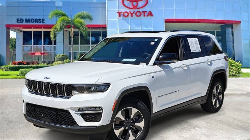 2022 Jeep Grand Cherokee - Images - 1