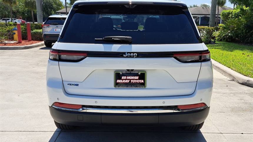 2022 Jeep Grand Cherokee - Images - 5