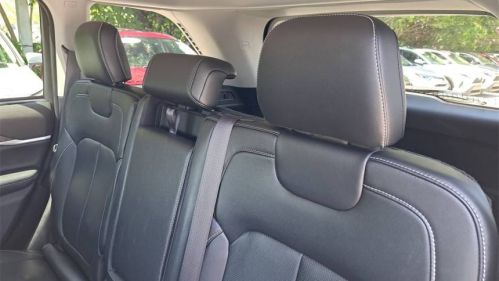 2022 Jeep Grand Cherokee - Images - 12