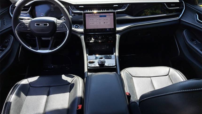 2022 Jeep Grand Cherokee - Images - 15