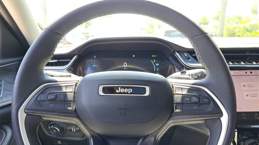2022 Jeep Grand Cherokee - Images - 23