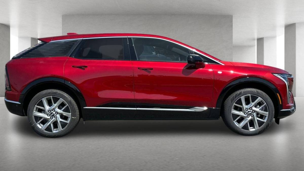 2025 Cadillac OPTIQ - Images - 2