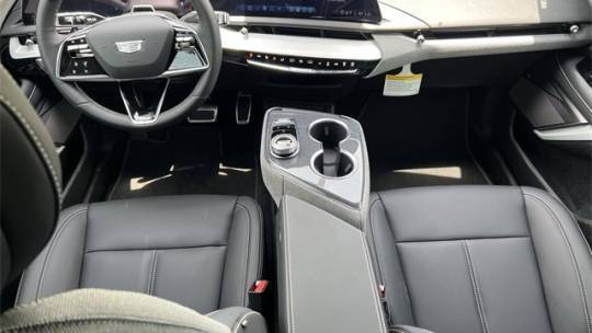 2025 Cadillac OPTIQ - Images - 8