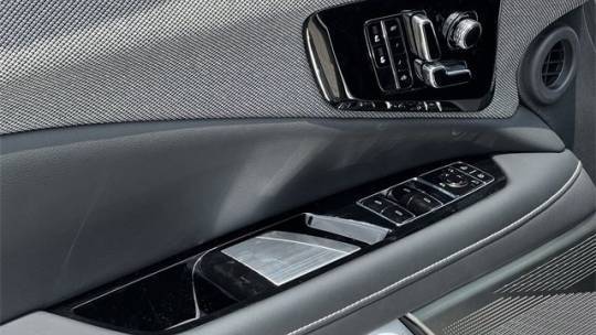 2025 Cadillac OPTIQ - Images - 19