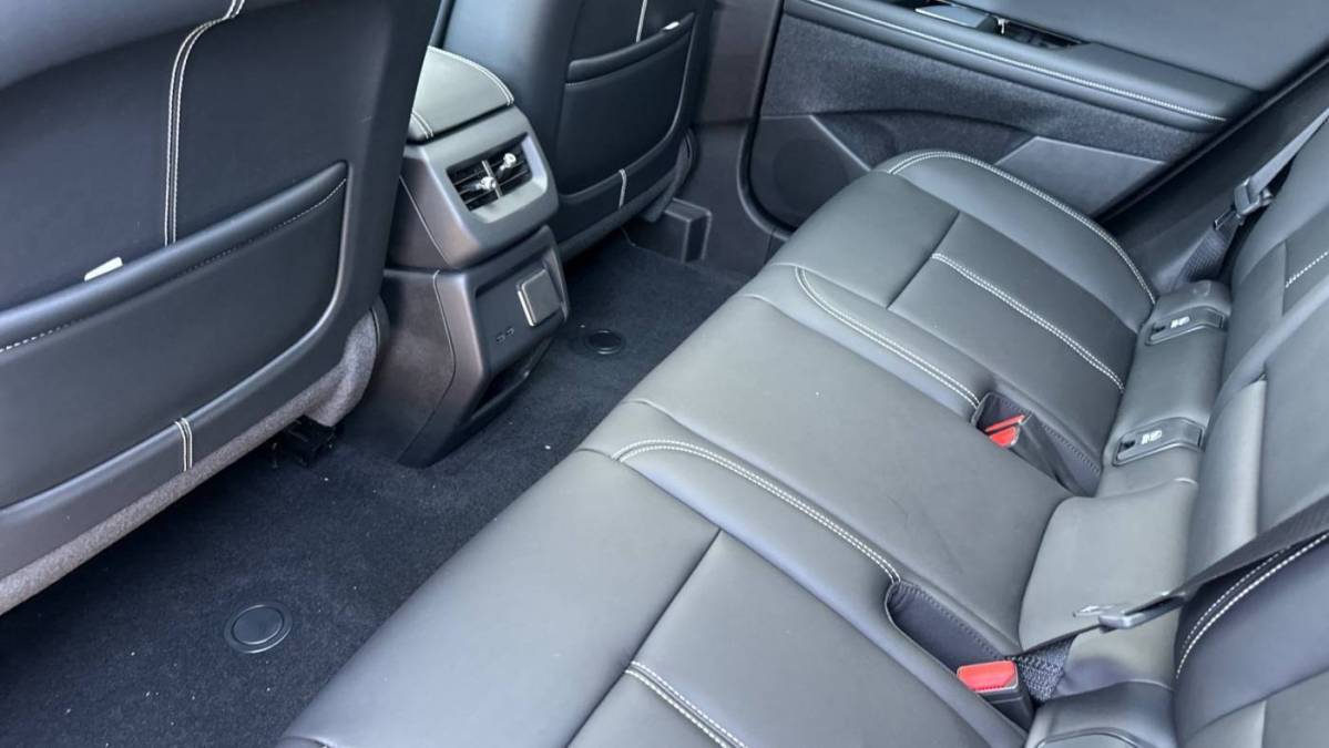 2025 Cadillac OPTIQ - Images - 12