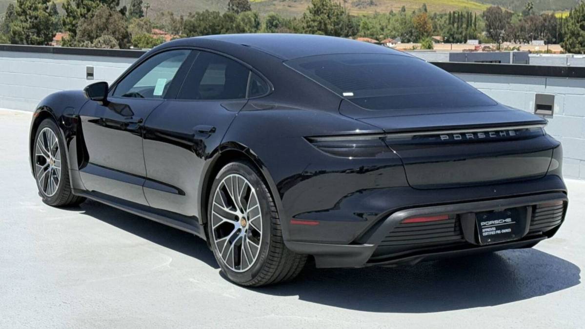 2023 Porsche Taycan - Images - 3