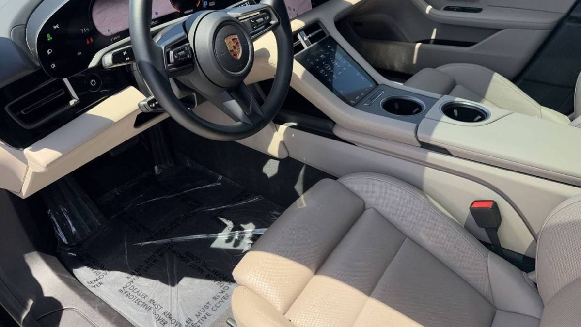 2023 Porsche Taycan - Images - 4