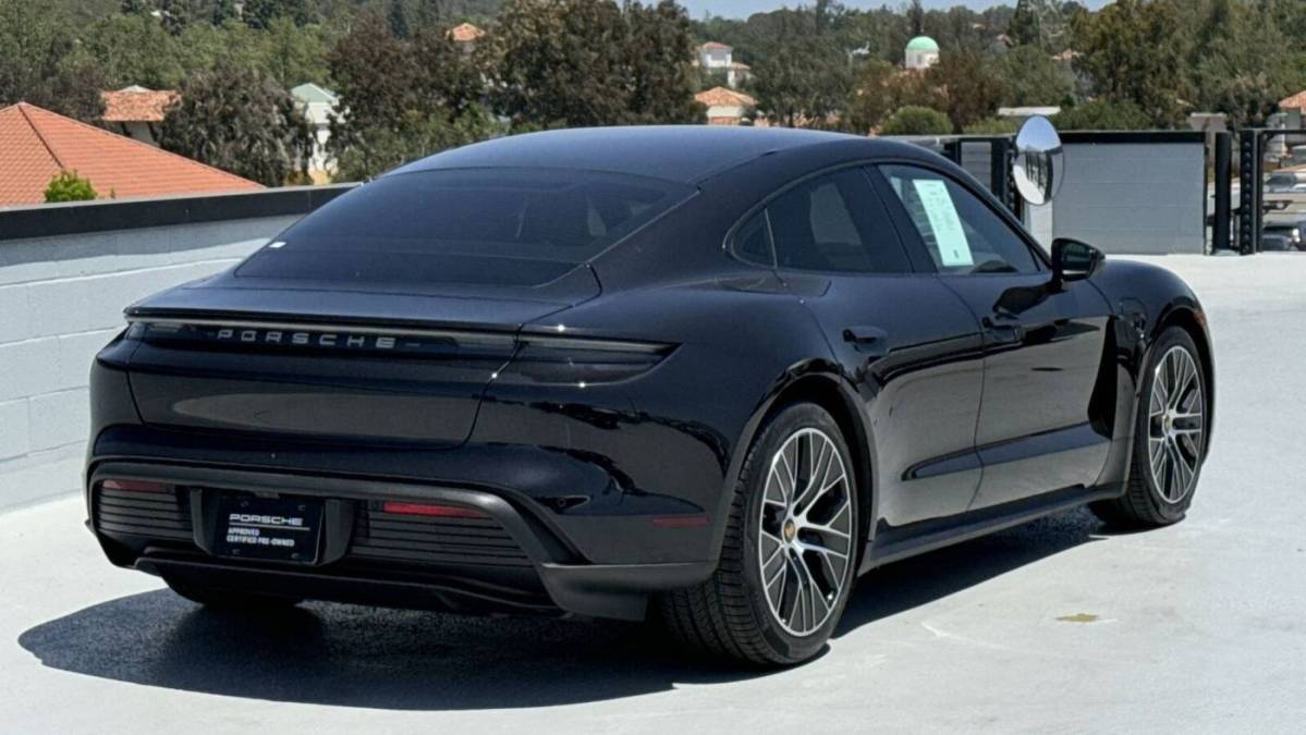 2023 Porsche Taycan - Images - 7