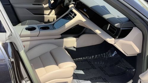 2023 Porsche Taycan - Images - 28