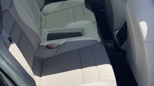 2023 Porsche Taycan - Images - 29