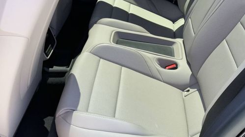 2023 Porsche Taycan - Images - 30