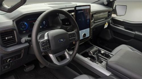 2025 Ford F-150 Lightning - Images - 9