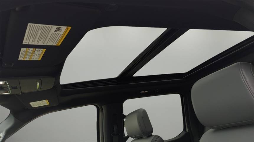 2025 Ford F-150 Lightning - Images - 11