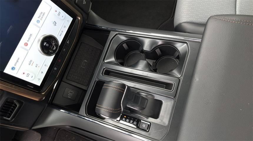 2025 Ford F-150 Lightning - Images - 18