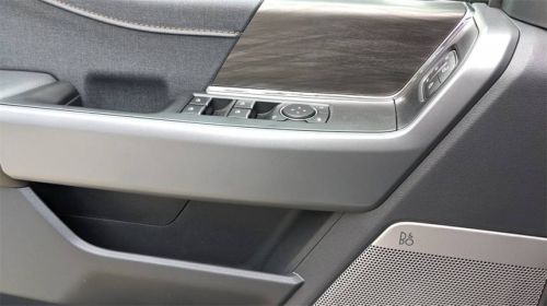 2025 Ford F-150 Lightning - Images - 23