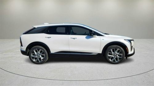 2025 Cadillac OPTIQ - Images - 8
