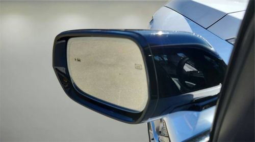 2025 Cadillac OPTIQ - Images - 18