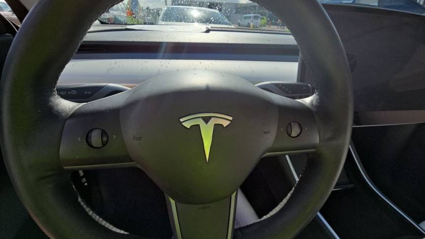 2021 Tesla Model Y - Images - 8