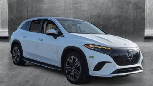 2023 Mercedes EQS SUV - Images - 3