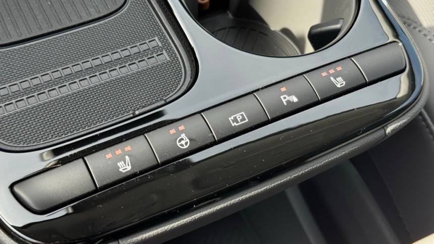 2025 Hyundai IONIQ 5 - Images - 33