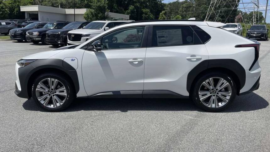 2025 Subaru Solterra - Images - 2
