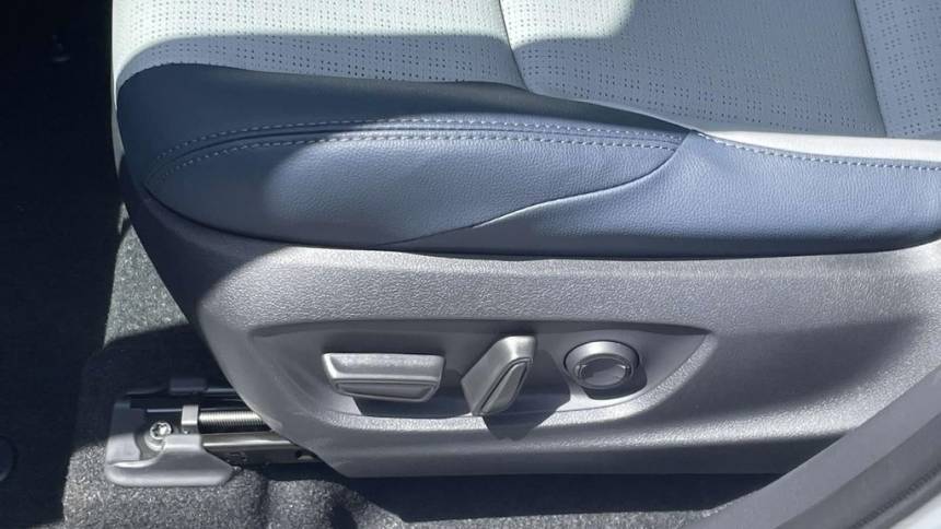 2025 Subaru Solterra - Images - 21